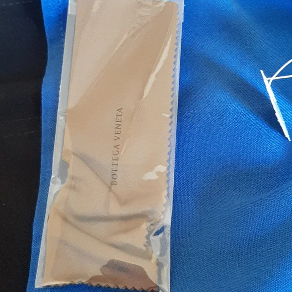 Bottega Veneta Cat eye sunglasses - Picture 10 of 13